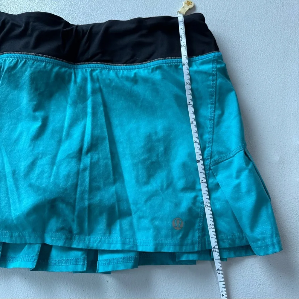 Lululemon Skirt Size 6 - Picture 3 of 7